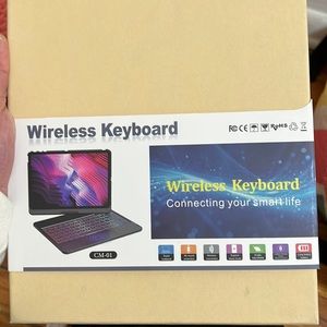 Wireless Keyboard for IPad Rose Gold